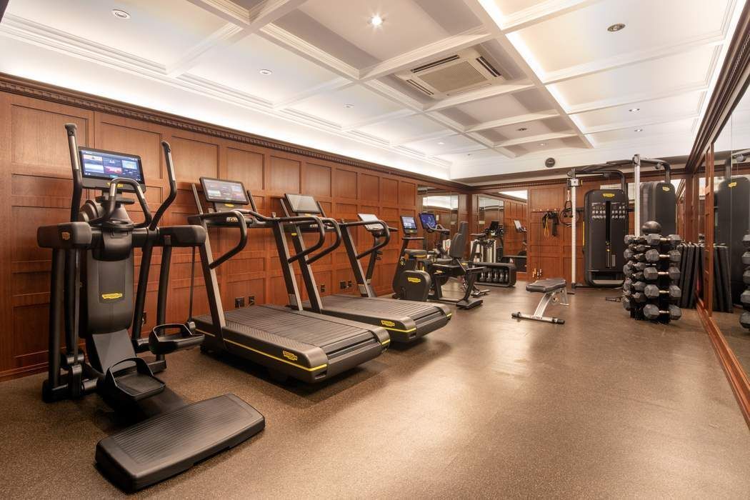 1010 5th Avenue, Unit 12F Manhattan, NY 10028 - Photo 14 of 17 a view of a room with gym equipment