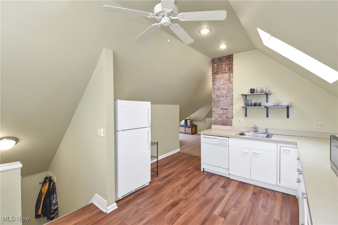 2477 Lee Road Cleveland, OH 44118 - Photo 23 of 37 Gallery Image 23