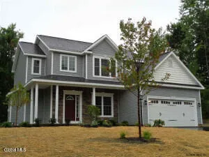 $562,400 | 17 Jack Drive, Halfmoon, NY 12118