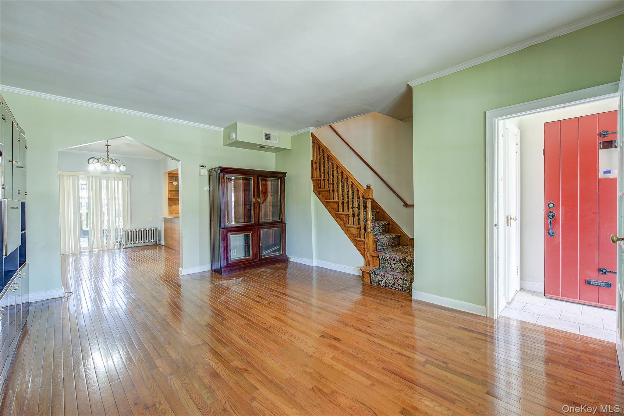 85-62 66th Road Queens, NY 11374 - Photo 10 of 43