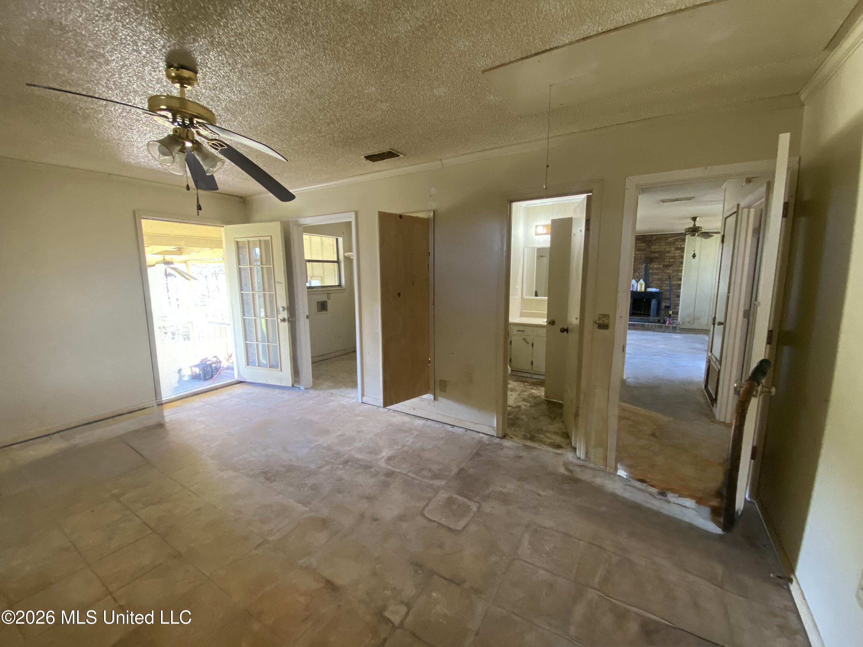 176 Hancock Road Lucedale, MS 39452 - Photo 5 of 42 IMG_8518