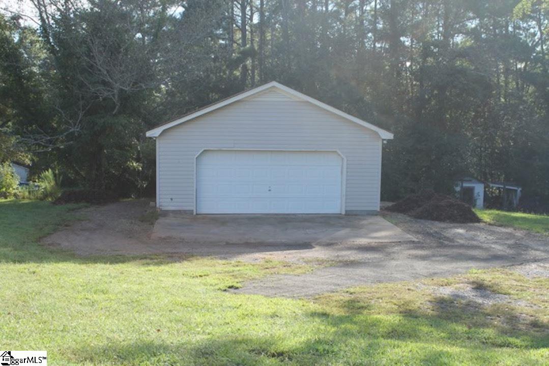 440 Childress Road Easley, SC 29640 - Photo 4 of 24 Gallery Image 4