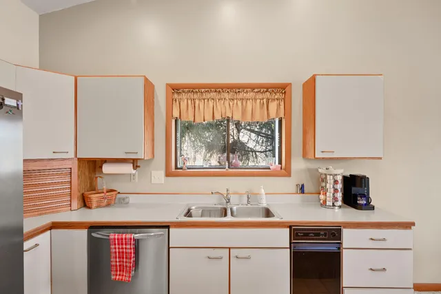 $575,000 | 1261 Heidi Haven Drive, Lawrenceburg, IN 47025