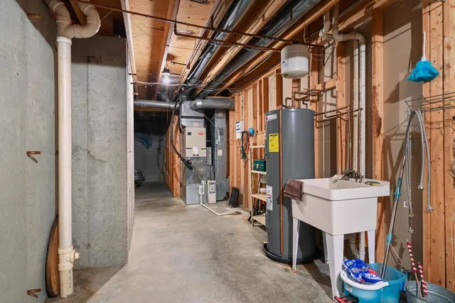 $575,000 | 1261 Heidi Haven Drive, Lawrenceburg, IN 47025