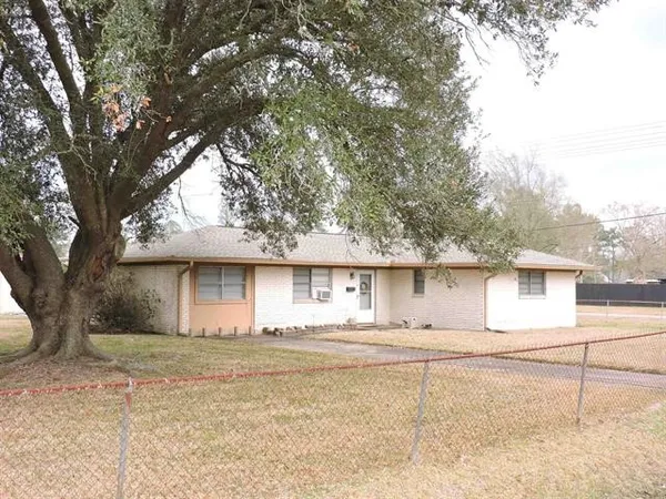 $219,000 | 1306 Bassett Street, Orange, TX 77632
