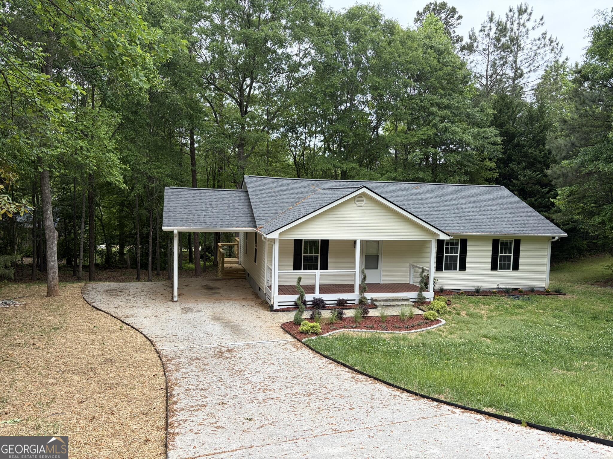 115 Richard Street Clarkesville, GA 30523 - Photo 1 of 36