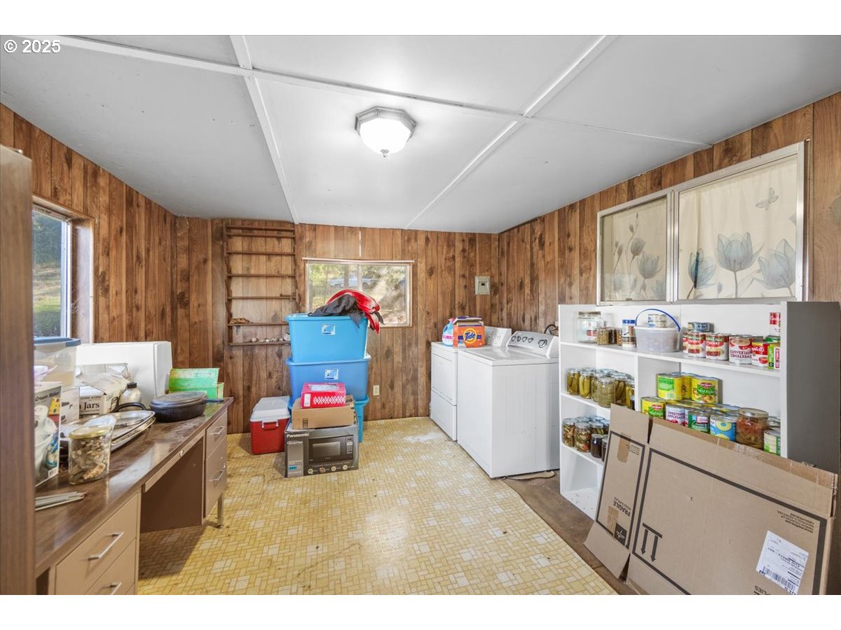 3620 Happy Valley Road Roseburg, OR 97471 - Photo 14 of 25 a living room with furniture and a window