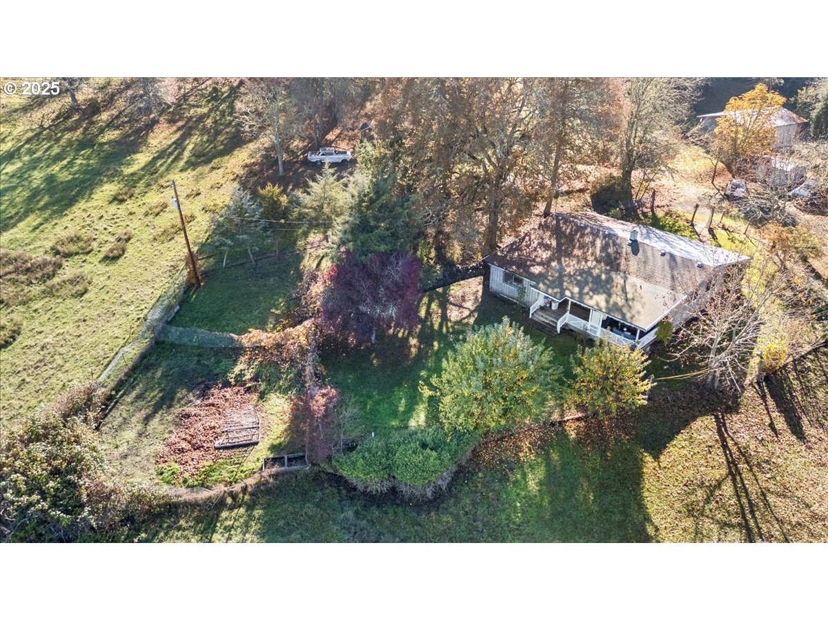 3620 Happy Valley Road Roseburg, OR 97471 - Photo 17 of 25 a black and white photo of a lake