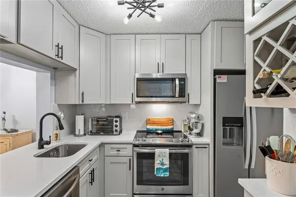 $175,000 | 3232 Lake Pine Way East, Unit H2, Tarpon Springs, FL 34688