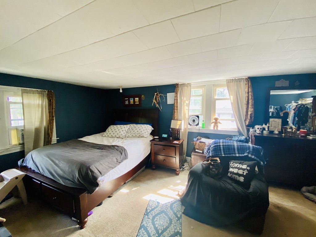 5 Tennyson Street Worcester, MA 01610 - Photo 19 of 31