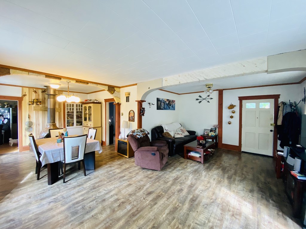 5 Tennyson Street Worcester, MA 01610 - Photo 4 of 31