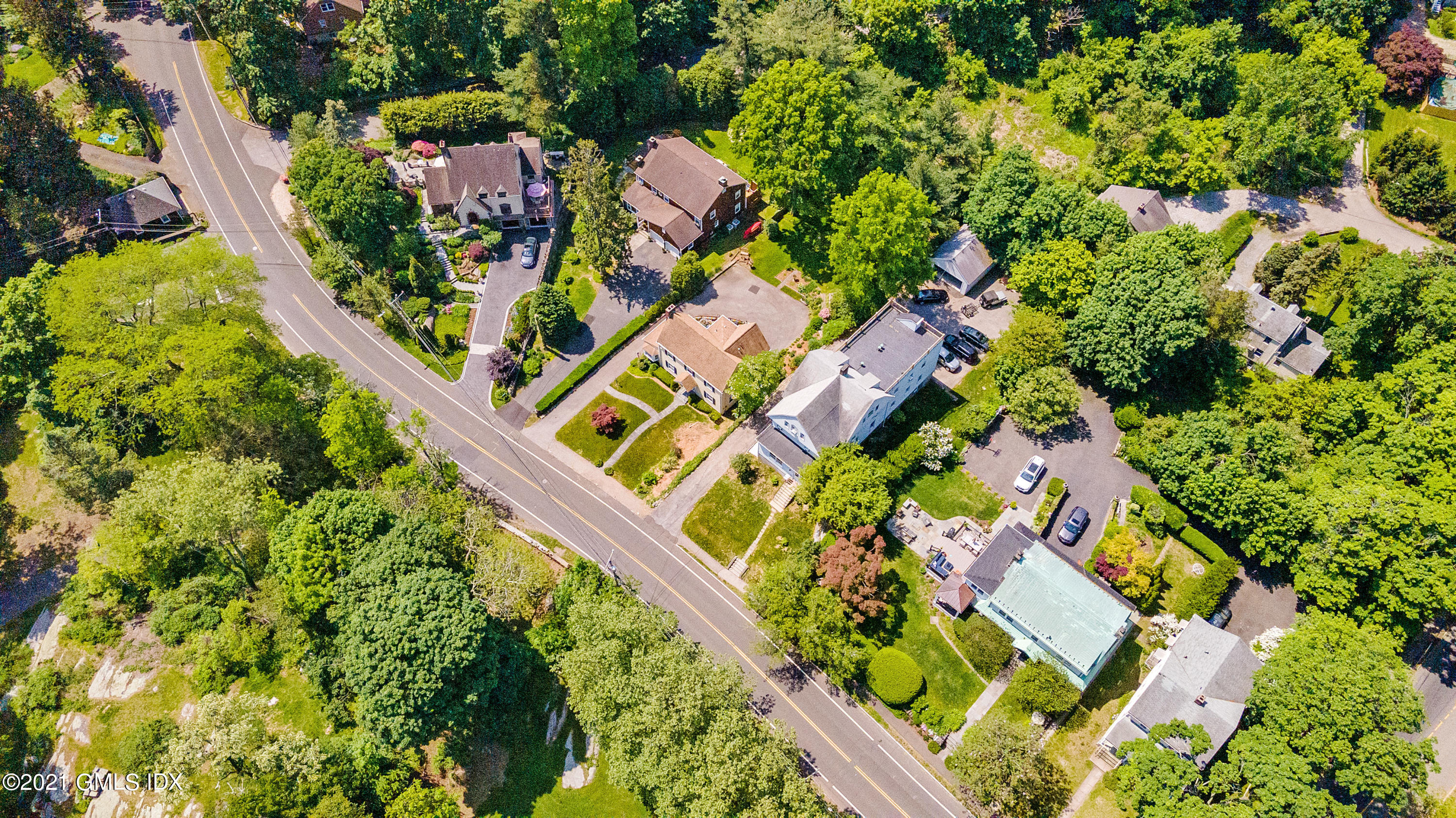 14 Byram Shore Road Greenwich, CT 06830 - Photo 37 of 47 a picture of flowers