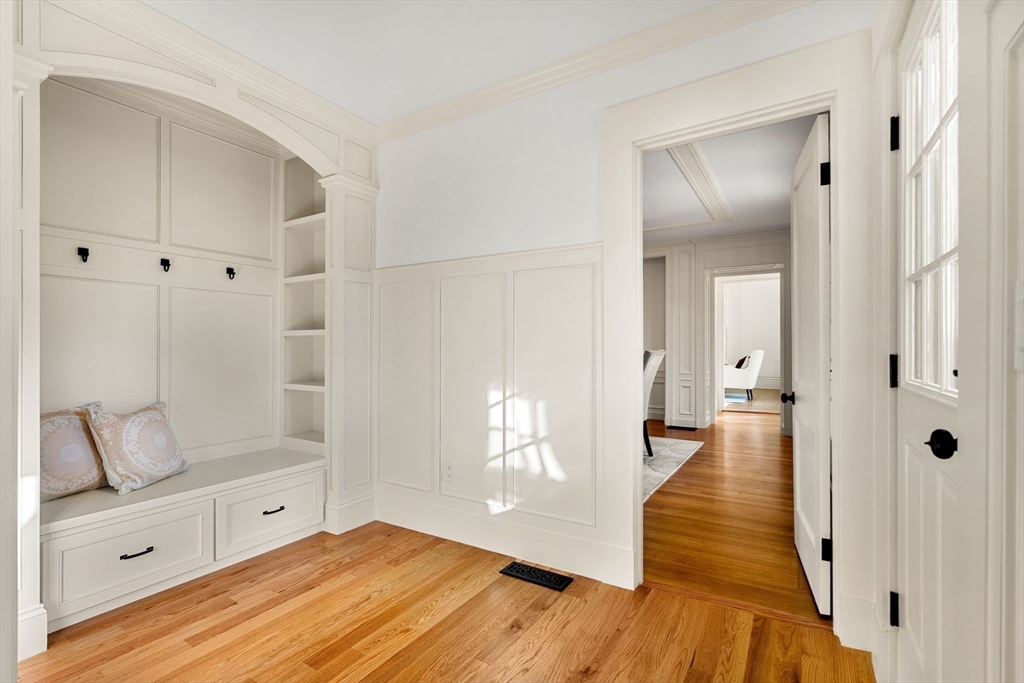 23 Ward Street Woburn, MA 01801 - Photo 13 of 41