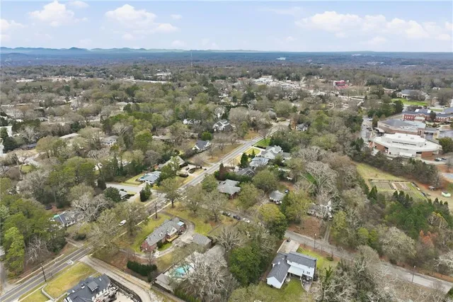 $1,575,000 | 511 Dixon Drive, Gainesville, GA 30501