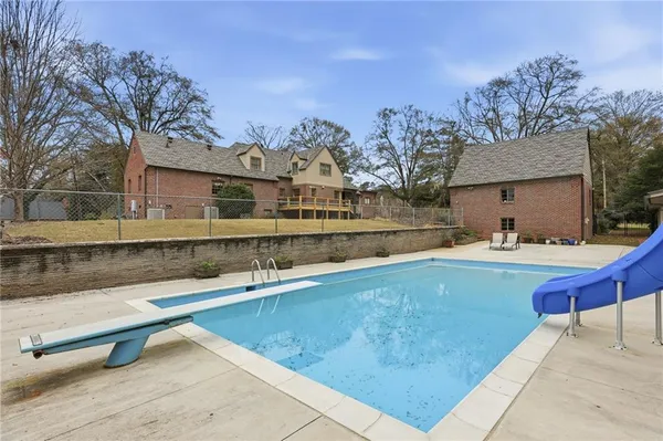 $1,495,000 | 511 Dixon Drive, Gainesville, GA 30501