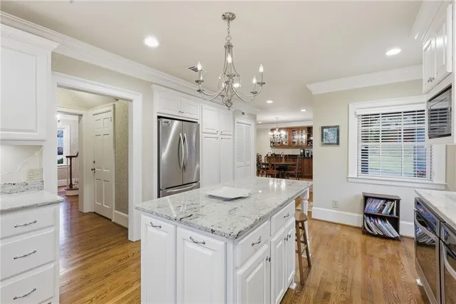 $1,575,000 | 511 Dixon Drive, Gainesville, GA 30501