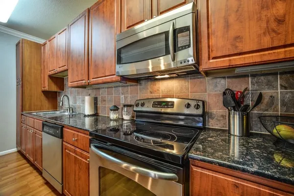 $1,900 | 1711 Old Spanish Trail, Unit 409, Houston, TX 77054