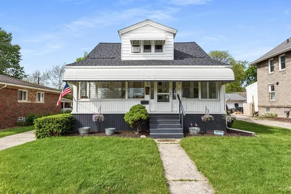 $2,000 | 22713 Lanse Street, St. Clair Shores, MI 48081