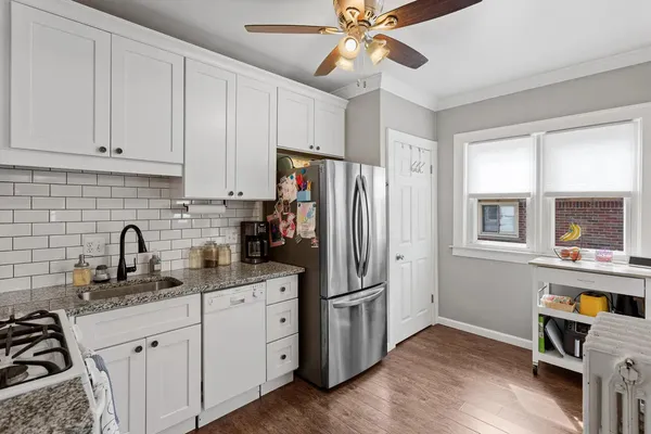 $2,000 | 22713 Lanse Street, St. Clair Shores, MI 48081