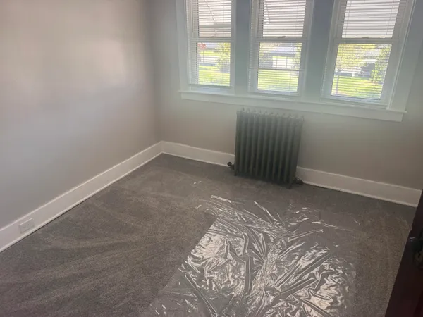 $2,200 | 22713 Lanse Street, St. Clair Shores, MI 48081