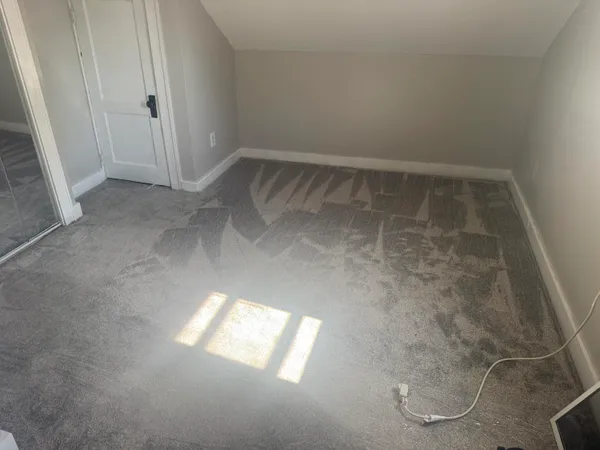 $2,200 | 22713 Lanse Street, St. Clair Shores, MI 48081