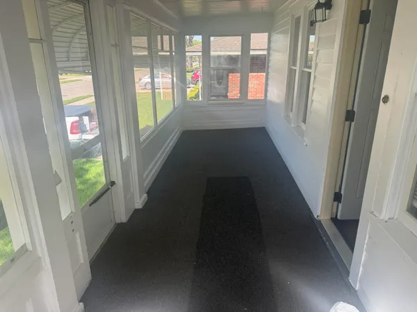 $2,200 | 22713 Lanse Street, St. Clair Shores, MI 48081