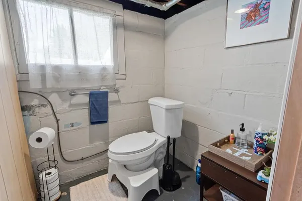 $2,000 | 22713 Lanse Street, St. Clair Shores, MI 48081