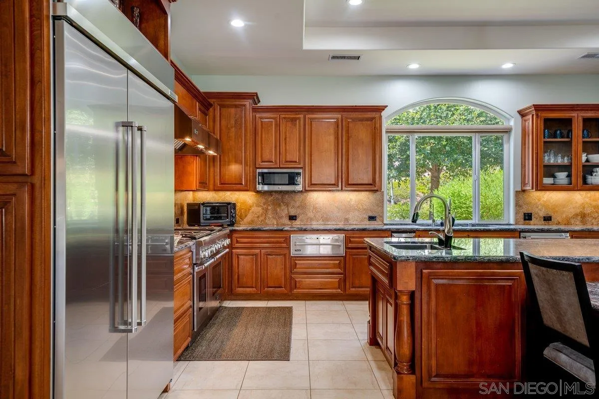 2860 Via Rancheros Way Fallbrook, CA 92028 - Photo 12 of 74