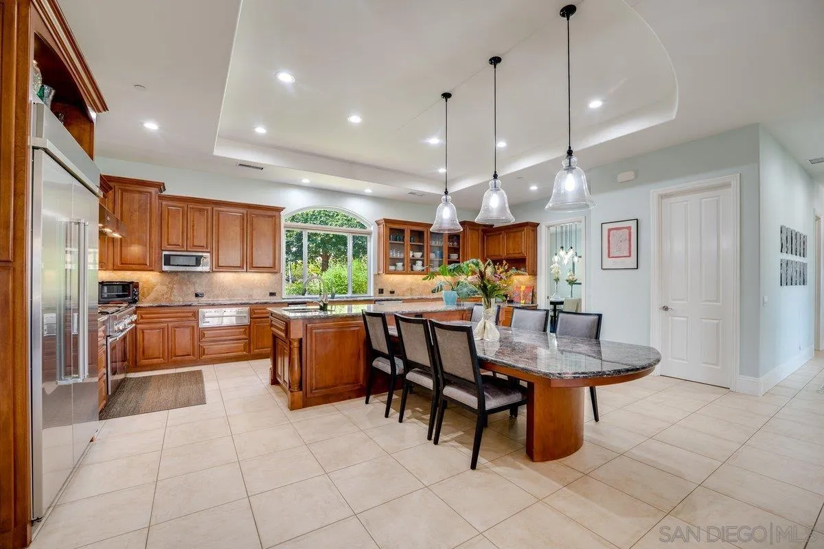 2860 Via Rancheros Way Fallbrook, CA 92028 - Photo 14 of 74