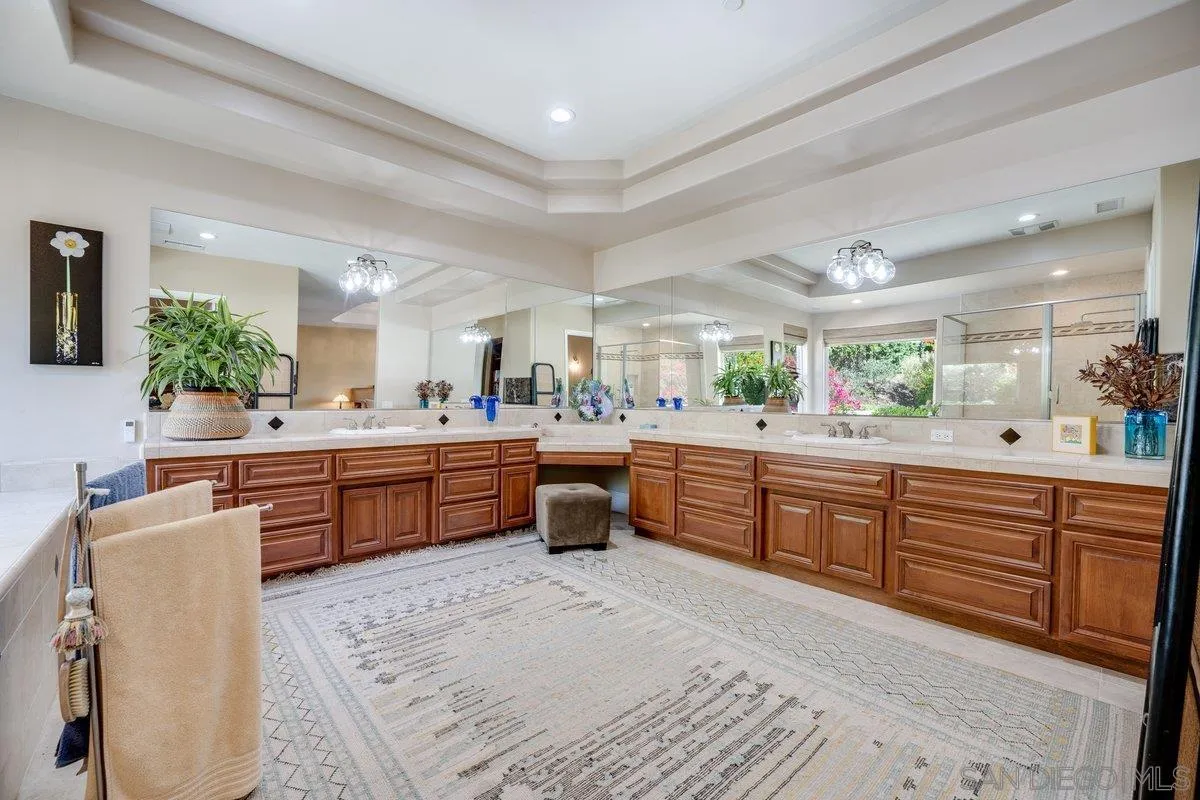 2860 Via Rancheros Way Fallbrook, CA 92028 - Photo 28 of 74