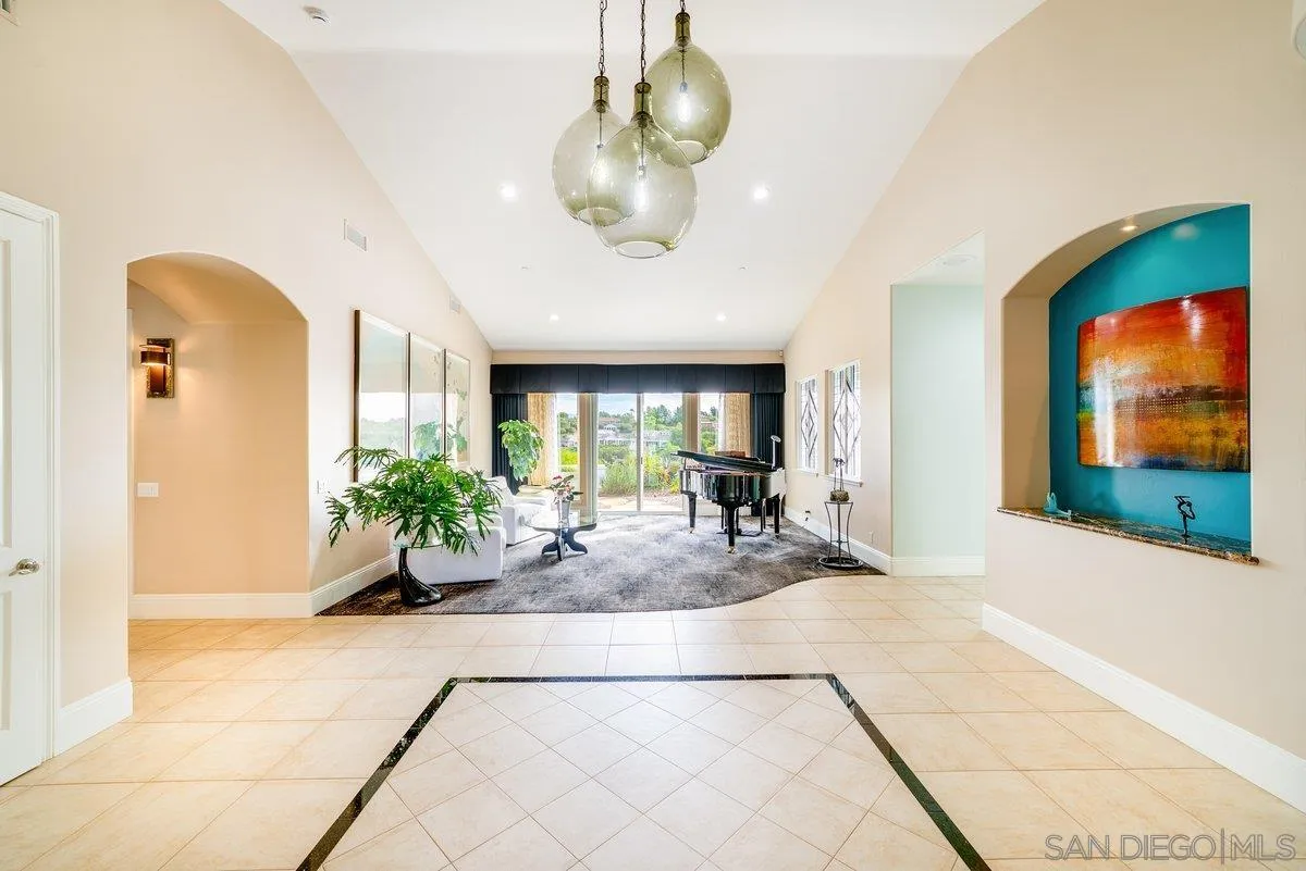 2860 Via Rancheros Way Fallbrook, CA 92028 - Photo 6 of 74