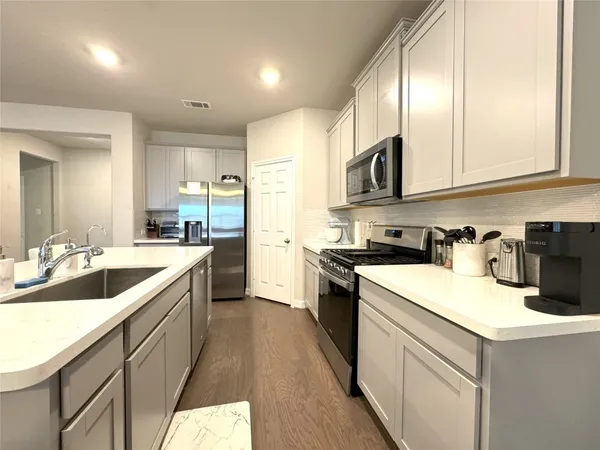 $2,100 | 26006 Steele Flower Drive, Richmond, TX 77406