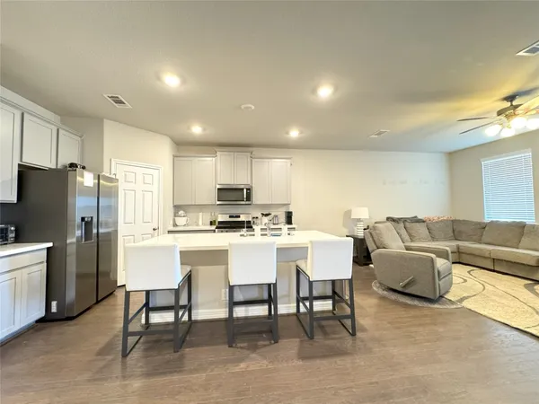 $2,100 | 26006 Steele Flower Drive, Richmond, TX 77406