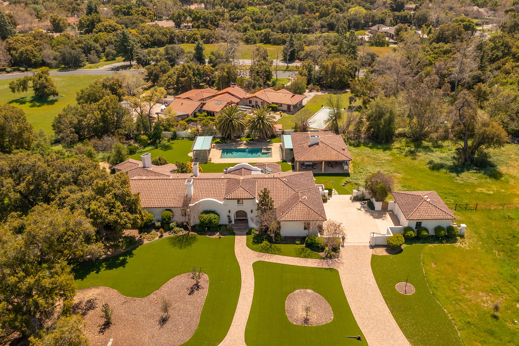 1000 Shokat Drive Ojai, CA 93023 - Photo 50 of 55 an aerial view of a house with swimming pool and ocean view