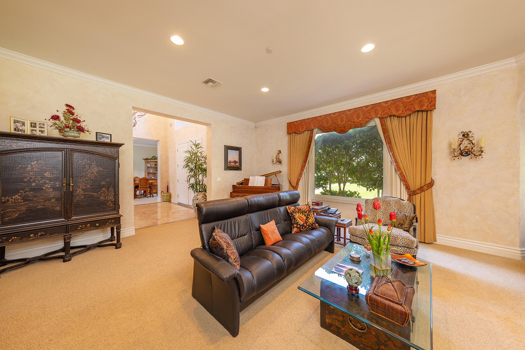 1000 Shokat Drive Ojai, CA 93023 - Photo 8 of 55 a living room with furniture and a flat screen tv