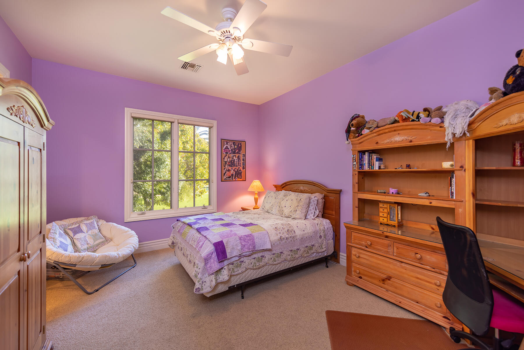 1000 Shokat Drive Ojai, CA 93023 - Photo 10 of 55 a bedroom with a bed and a window