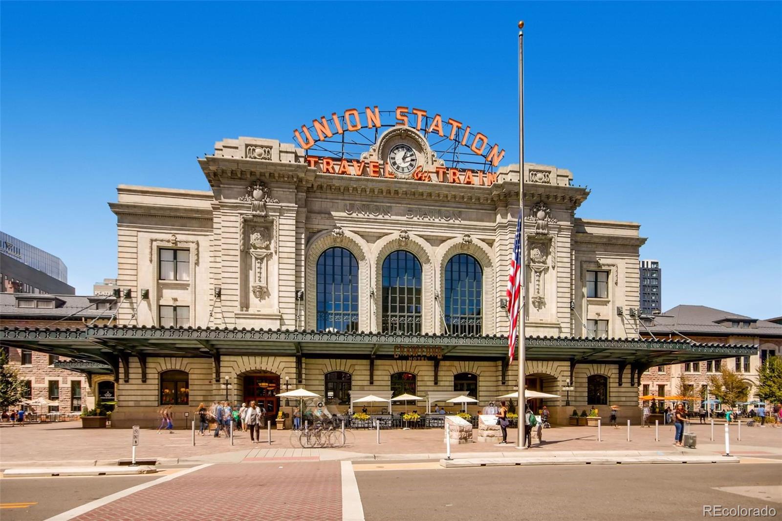 1449 Wynkoop Street, Unit 506 Denver, CO 80202 - Photo 32 of 39 a view of a food market with retail stalls