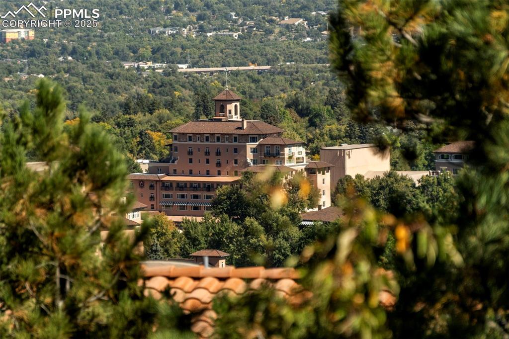 40 Upland Road Colorado Springs, CO 80906 - Photo 46 of 46 a view of a house with yard and sitting area