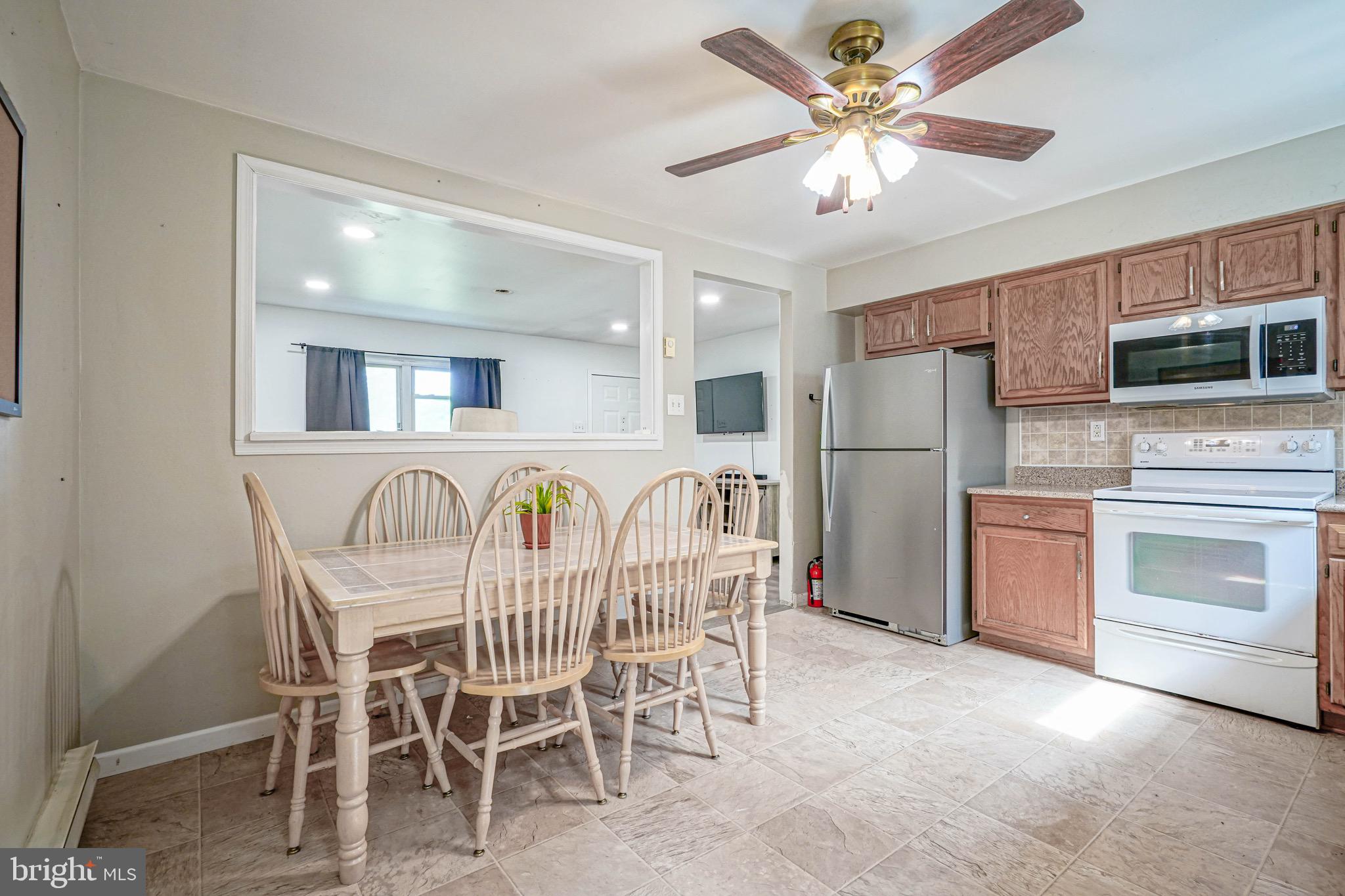 226 Vineyard Road Atco, NJ 08004 - Photo 6 of 24