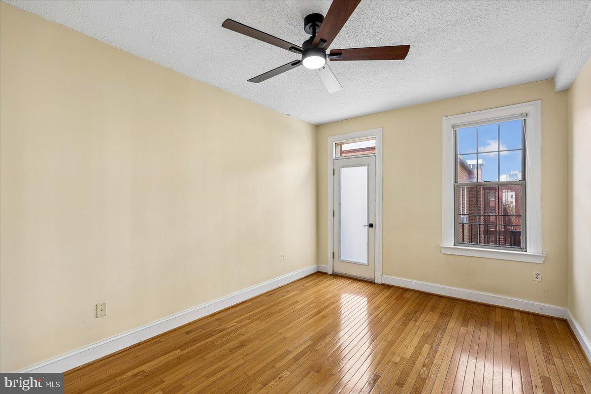 1401 Columbia Road Northwest, Unit 410 Washington, DC 20009 - Photo 17 of 27