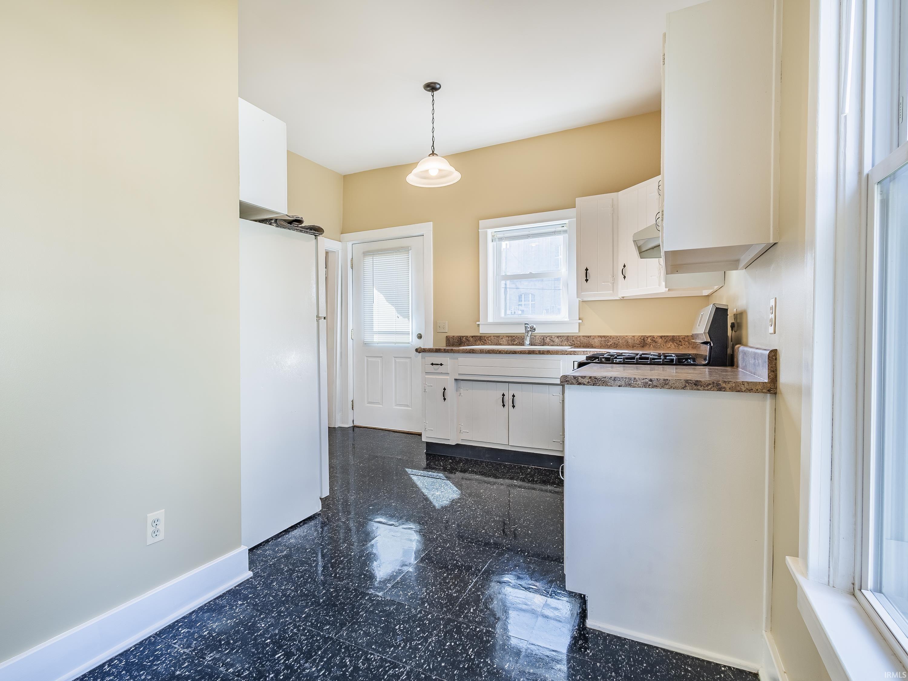 614 Wagner Street Fort Wayne, IN 46805 - Photo 10 of 21