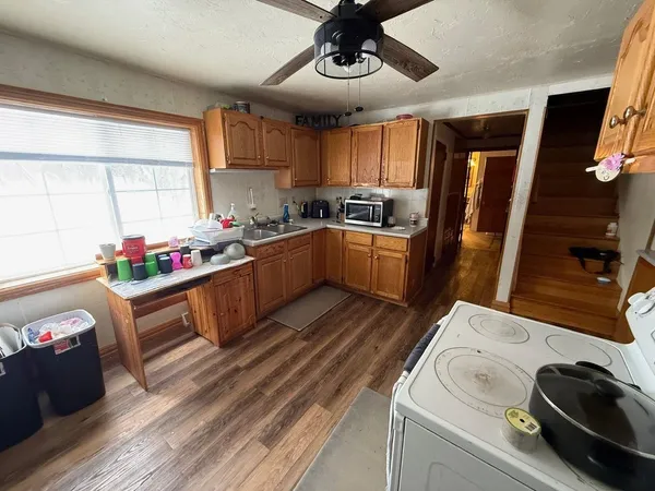 $190,000 | N4915 State Street, Leopolis, WI 54948