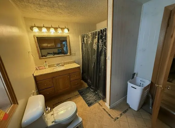 $190,000 | N4915 State Street, Leopolis, WI 54948