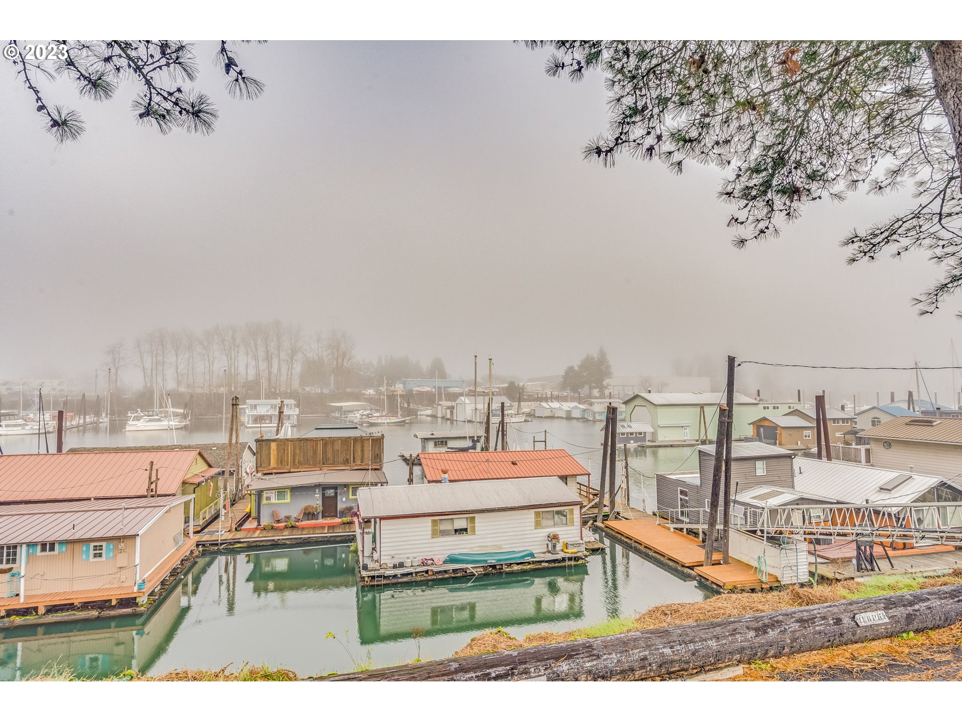713 Northeast Mariners Loop Portland, OR 97211 - Photo 38 of 40 a utility room with lots of appliances