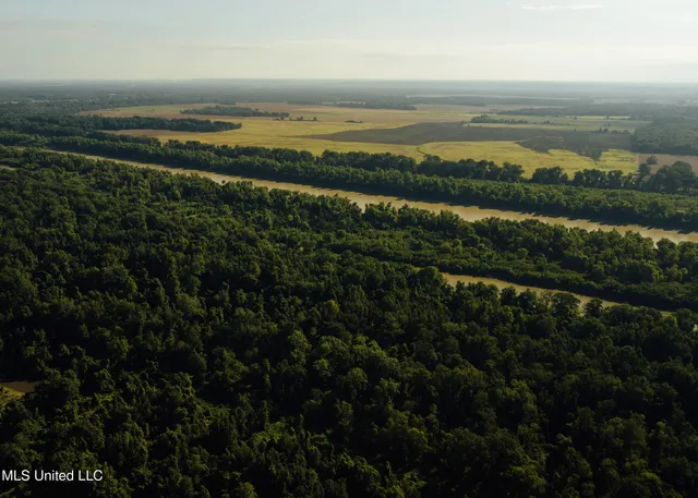$4,995,000 | Old River Road, Vicksburg, MS 39183