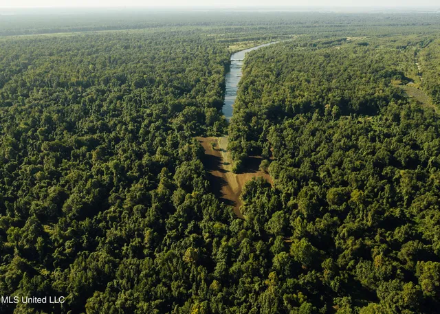 $4,995,000 | Old River Road, Vicksburg, MS 39183