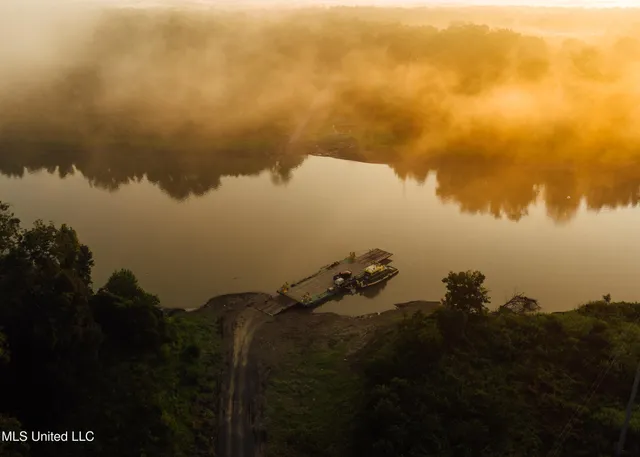 $4,995,000 | Old River Road, Vicksburg, MS 39183