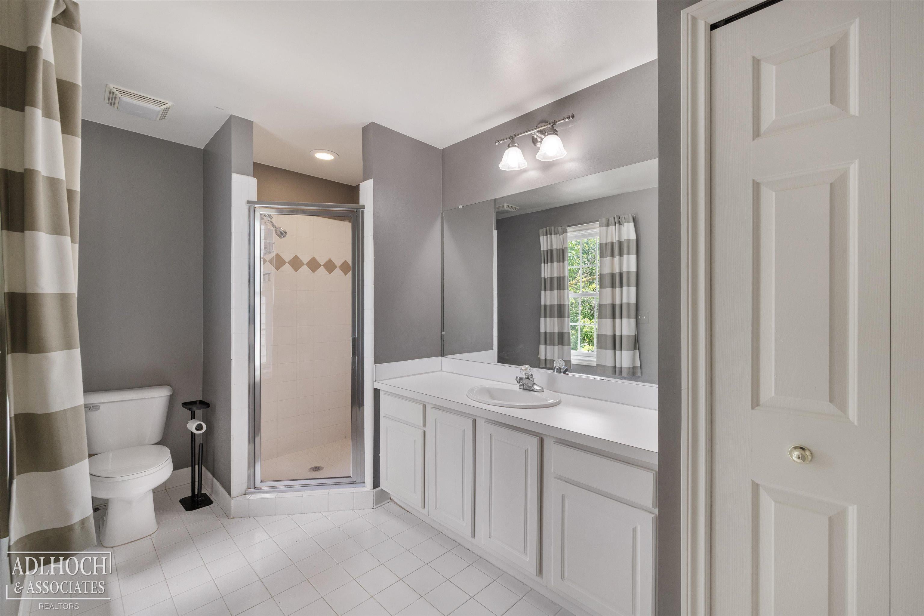 758 Middlesex Road Grosse Pointe, MI 48230 - Photo 24 of 41 Gallery Image 24