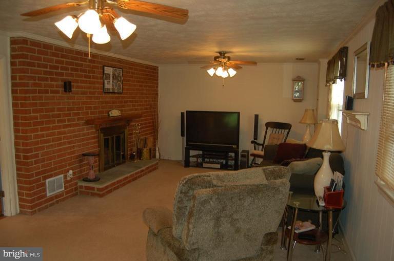 3704 Briars Road Olney, MD 20832 - Photo 12 of 17 Family Room
