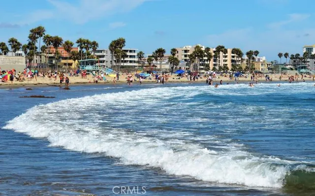 $2,695,000 | 2403 Louella Avenue, Venice, CA 90291